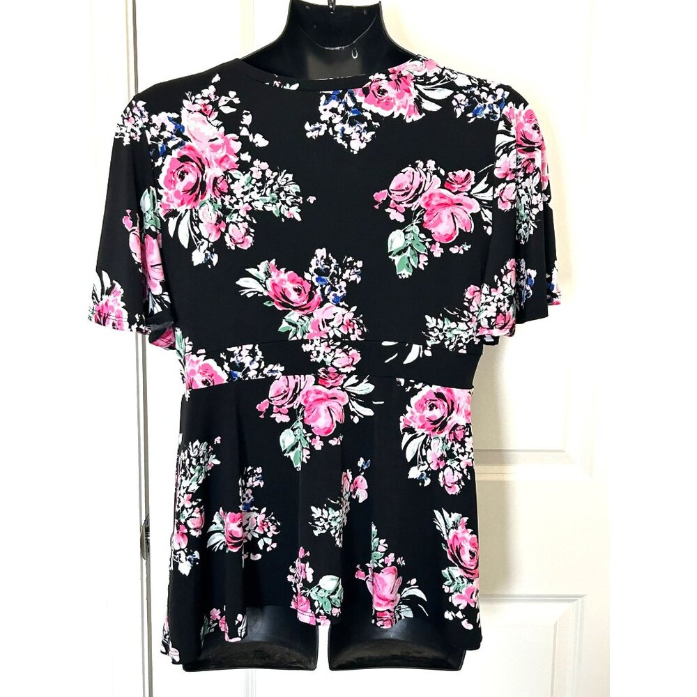 Torrid Black Floral V-Neck Peplum Blouse - Picture 5 of 8